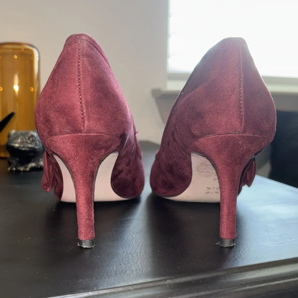 BCBGeneration Ruffle Heels - Picture 4 of 4